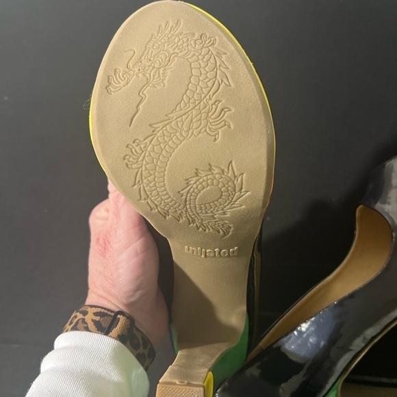 {Unlisted} Black and Multicolored Platform Heels - Picture 4 of 5